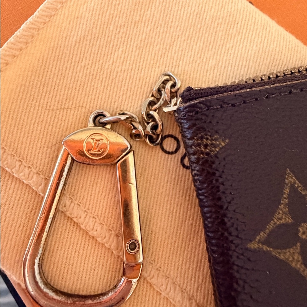Louis Vuitton Monogram Canvas Key Holder Pouch Wallet - Picture 16 of 16